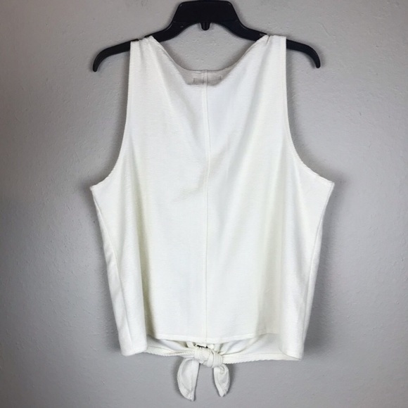 Texture & Thread Button-Front Tie Tank Top. - Picture 4 of 5